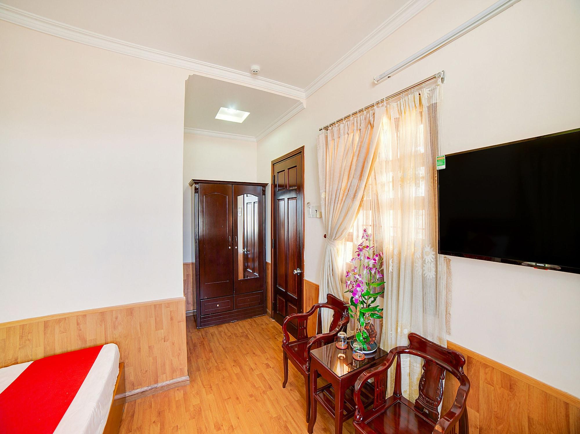 Oyo 563 Phu Thinh Hotel Nha Trang Buitenkant foto