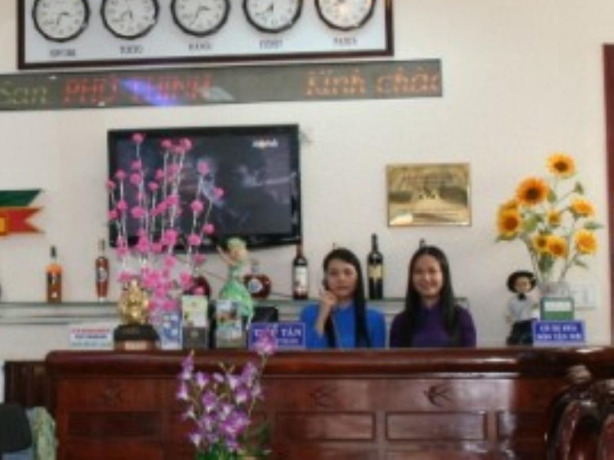 Oyo 563 Phu Thinh Hotel Nha Trang Buitenkant foto