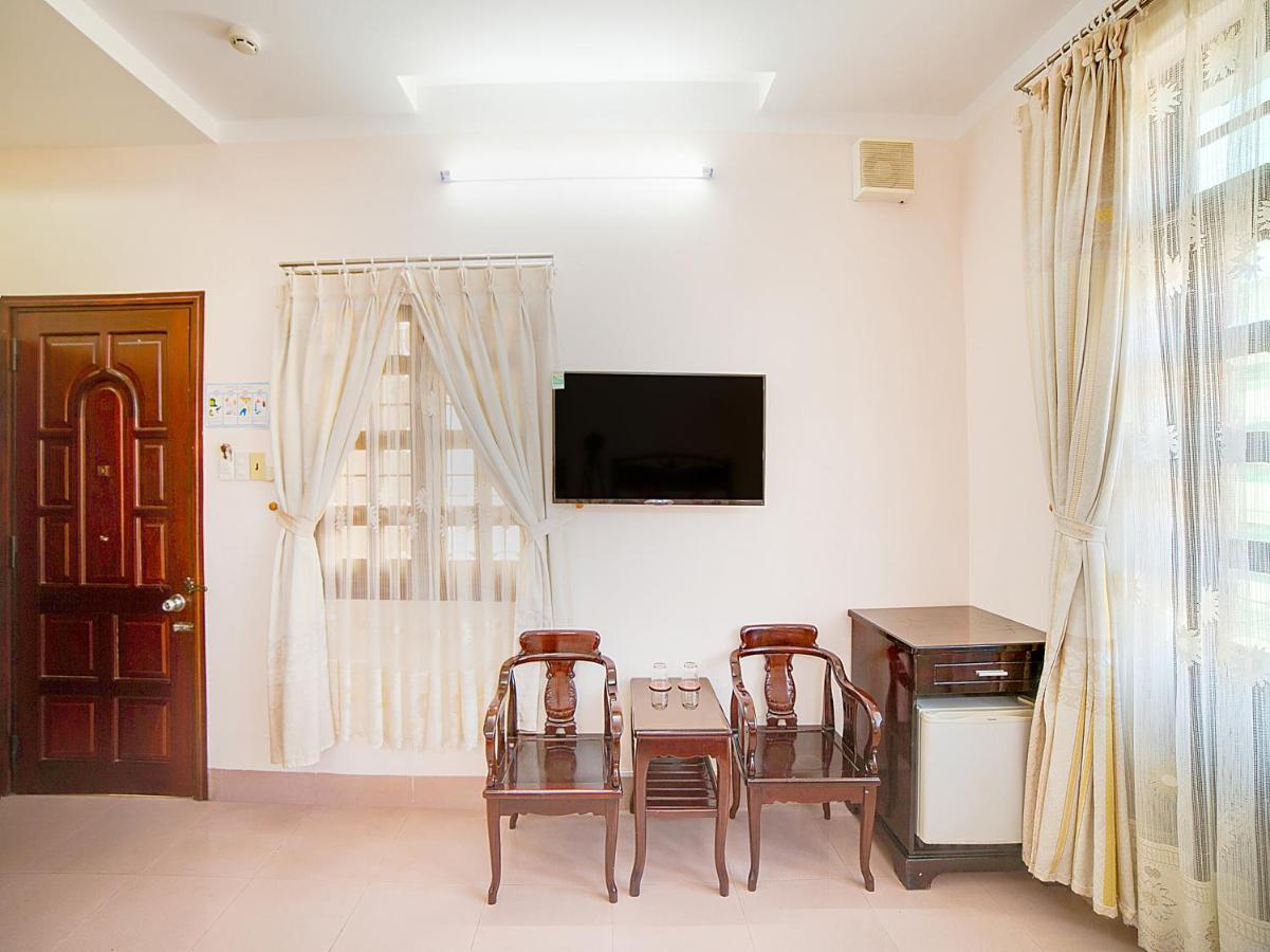 Oyo 563 Phu Thinh Hotel Nha Trang Buitenkant foto
