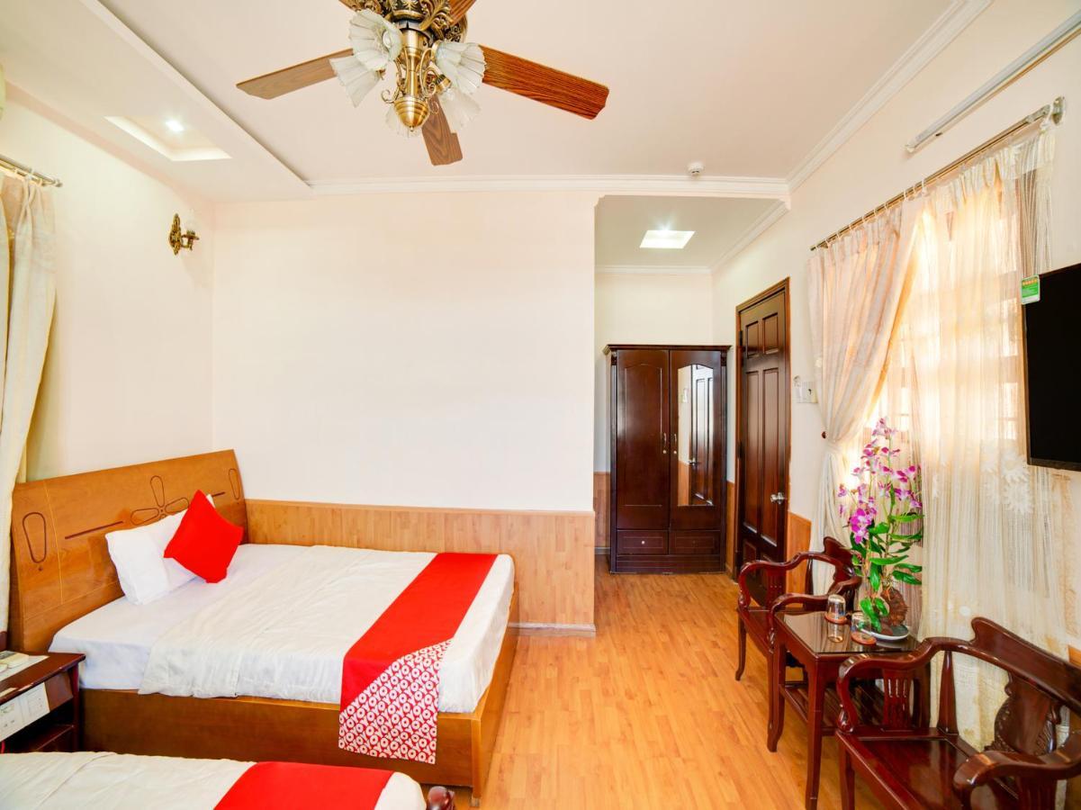 Oyo 563 Phu Thinh Hotel Nha Trang Buitenkant foto